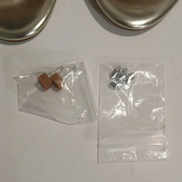 Jewel Badgley Mischka Mica Gold Jeweled Heels Size 10 NEW & Box - Picture 8 of 11